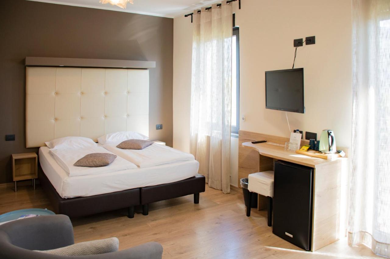 Hotel Bungalows Europa Домасо Екстериор снимка