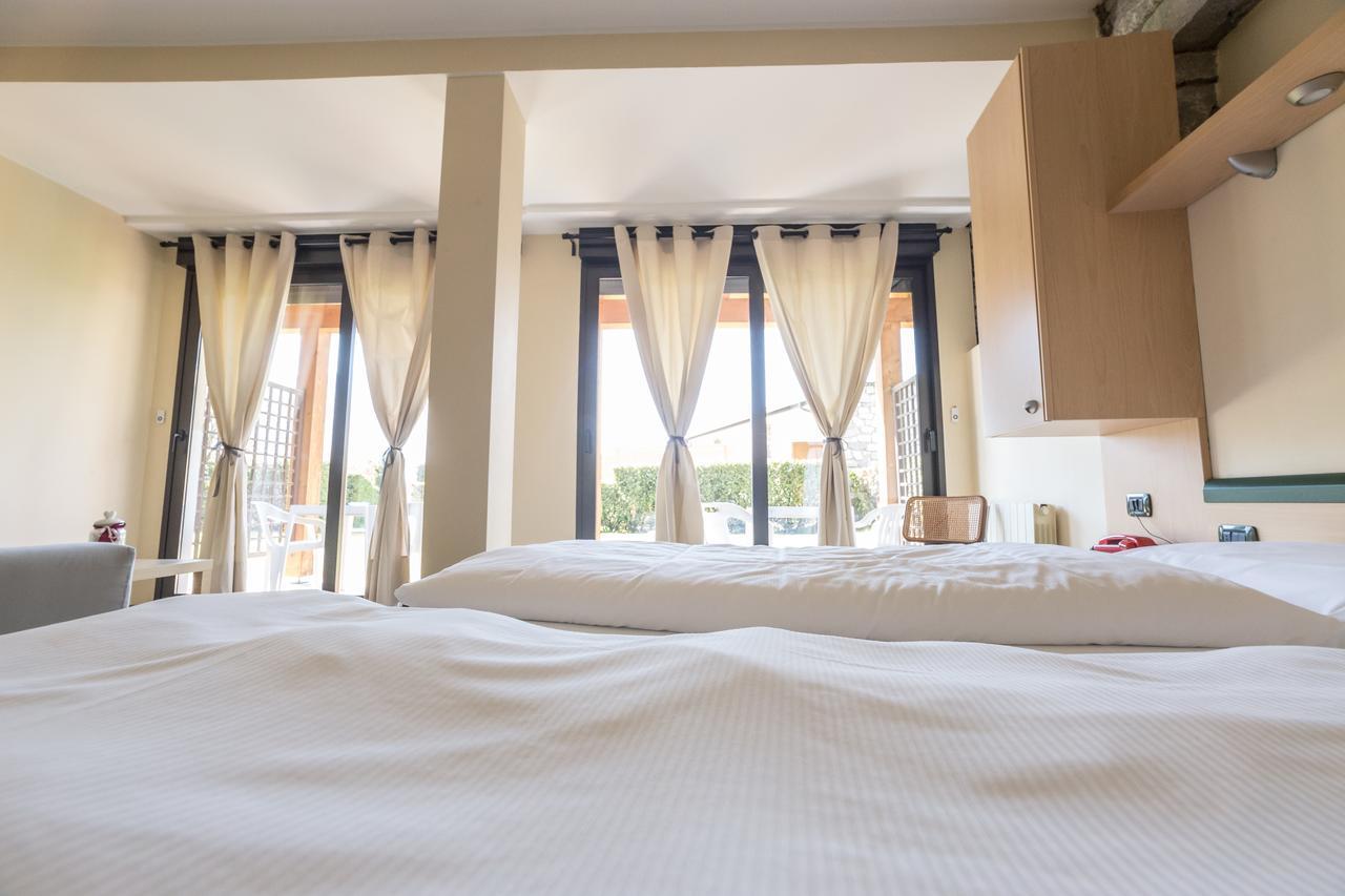 Hotel Bungalows Europa Домасо Екстериор снимка
